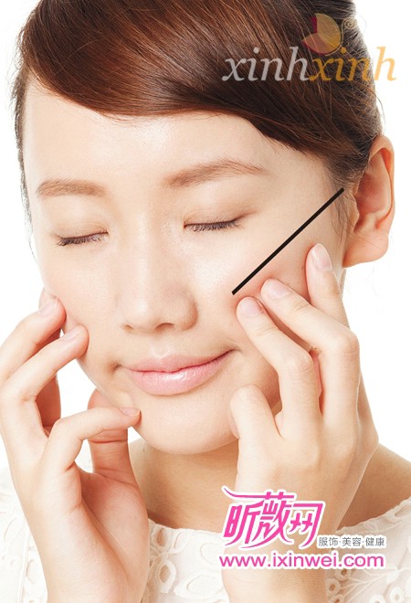 Massage cho gương mặt hồng hào và thon gọn